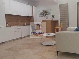 Apartament de vânzare 3 camere, în Pitesti, zona Eremia