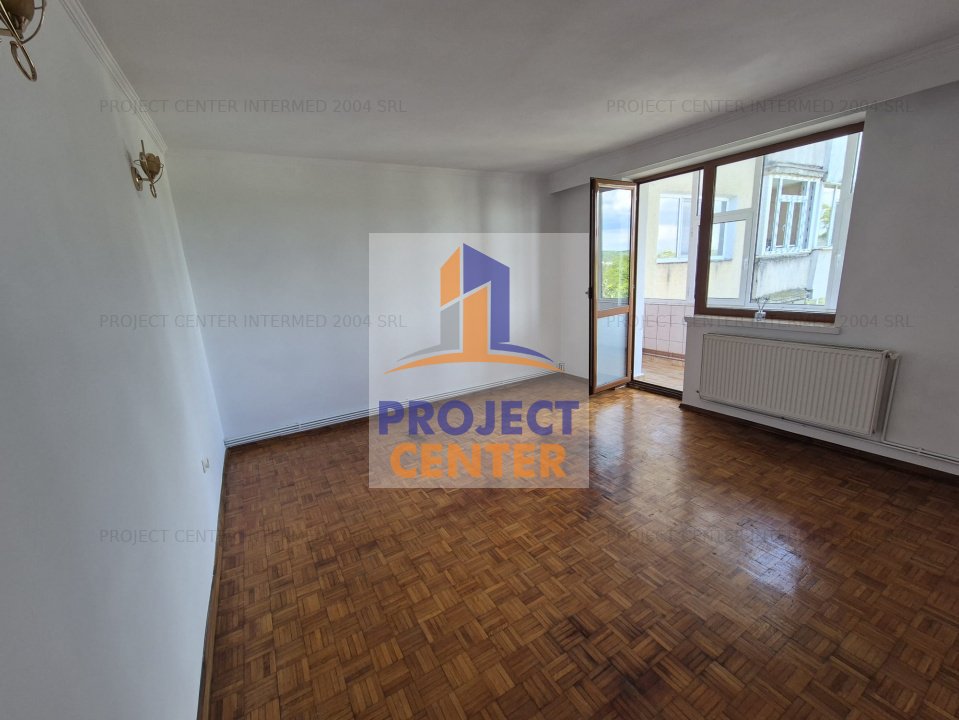 Apartament 4 camere Negru Voda, etaj 3, centrala termica