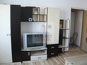 Apartament de închiriat 3 camere, în Piteşti, zona Banat