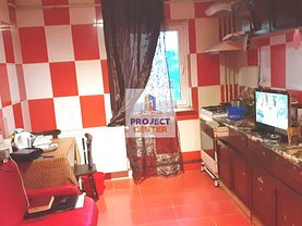 Apartament de vânzare 3 camere, în Piteşti, zona Exerciţiu