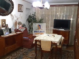 Apartament de vânzare 3 camere, în Piteşti, zona Nord