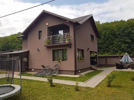 Casa de vânzare 4 camere, în Pitesti, zona Rolast