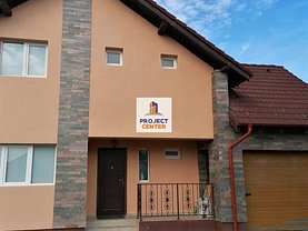 Casa de închiriat 4 camere, în Piteşti, zona Exterior Est