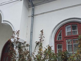 Casa de vânzare 4 camere, în Piteşti, zona Central