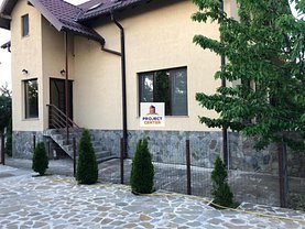 Casa de vânzare 4 camere, în Piteşti, zona Nord-Est