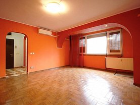Apartament de vânzare 3 camere, în Bucuresti, zona Clucerului