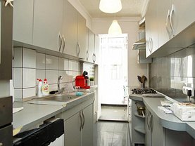 Apartament de închiriat 3 camere, în Bucuresti, zona Cismigiu