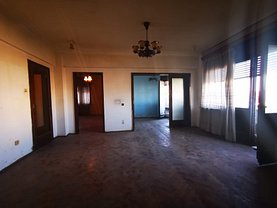 Apartament de vânzare 3 camere, în Bucuresti, zona Calea Victoriei