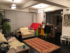 Apartament de vânzare 3 camere, în Bucuresti, zona Straulesti