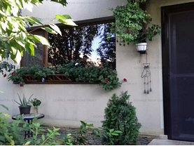 Casa de vânzare 4 camere, în 1 Decembrie