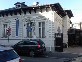 Vânzare spaţiu comercial
