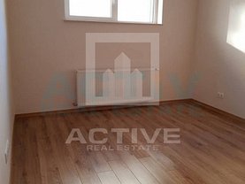 Vânzare spaţiu comercial
