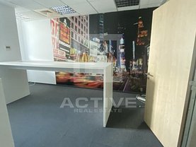 Închiriere spaţiu comercial