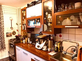 Apartament de vânzare 3 camere, în Bucuresti, zona Brancoveanu