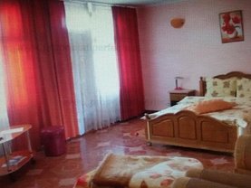 Casa de vânzare 12 camere, în Eforie Nord, zona Central