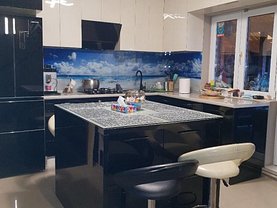 Casa de vânzare 5 camere, în Constanţa, zona Km 5