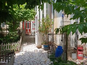 Casa de vânzare 3 camere, în Constanţa, zona ICIL