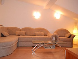 Apartament de închiriat 4 camere, în Constanţa, zona Tomis Nord