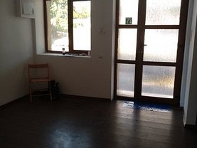 Închiriere birou