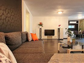Apartament de vânzare 3 camere, în Bucureşti, zona Unirii