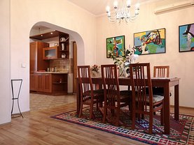 Casa de vânzare sau de închiriat 3 camere, în Bucuresti, zona Iancu Nicolae