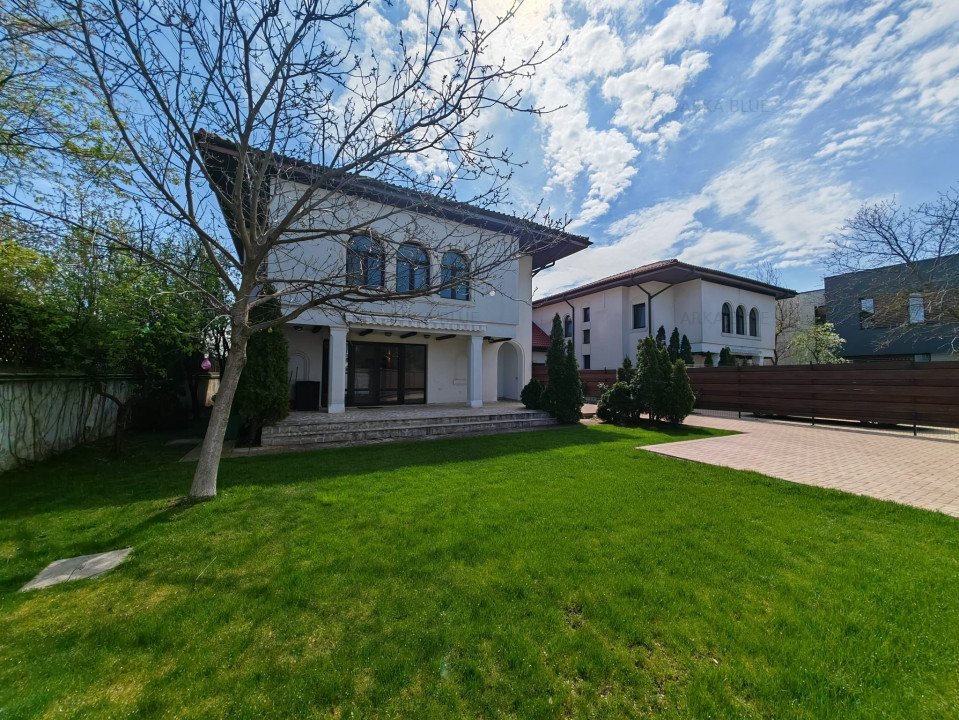 Vila cu 5 dormitoare | Mansarda spatioasa | Acces rapid la scoli internationale