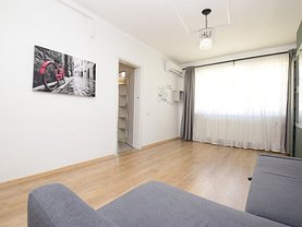 Apartament de vânzare 3 camere, în Bucureşti, zona Drumul Taberei