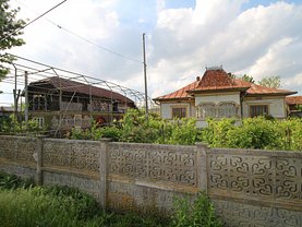 Casa de vânzare 5 camere, în Maruntisu