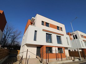 Casa de vânzare 5 camere, în Voluntari, zona Nord
