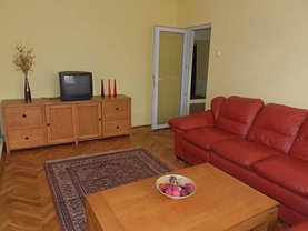 Apartament de inchiriat 3 camere, în Arad, zona Central