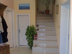Casa de vânzare 4 camere, în Arad, zona Aradul Nou