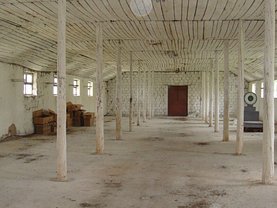 Vânzare spaţiu industrial