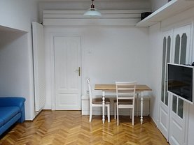 Apartament de închiriat 3 camere, în Bucuresti, zona Unirii