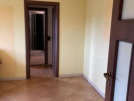 Apartament de vânzare 3 camere, în Bucureşti, zona Tineretului