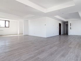 Penthouse de închiriat 5 camere, în Bucuresti, zona Floreasca