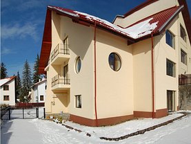 Apartament de vânzare 4 camere, în Poiana Brasov