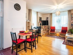 Apartament de vânzare 2 camere, în Bucureşti, zona Văcăresti