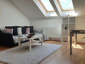 Apartament de vânzare 3 camere, în Cluj-Napoca, zona Buna Ziua