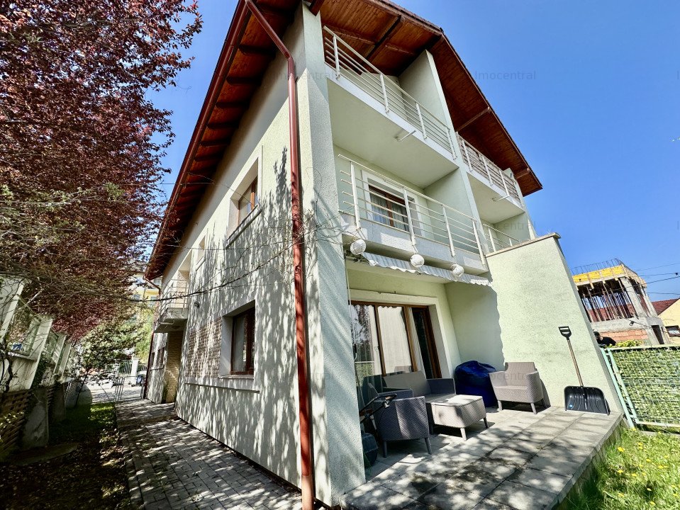 Casa spatioasa, 4 dormitoare, Buna Ziua, priveliste panoramica