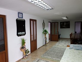 Casa de închiriat 10 camere, în Cluj-Napoca, zona Apahida