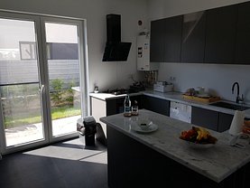 Casa de vânzare 4 camere, în Cluj-Napoca, zona Apahida