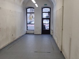 Închiriere spaţiu comercial