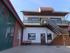 Vânzare spaţiu industrial