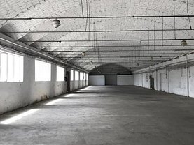 Închiriere spaţiu industrial