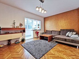 Apartament de vânzare 3 camere, în Cluj-Napoca, zona Plopilor