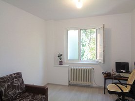 Apartament de vânzare 3 camere, în Cluj-Napoca, zona Gheorgheni
