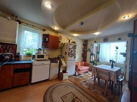 Apartament de vânzare 3 camere, în Cluj-Napoca, zona Manastur
