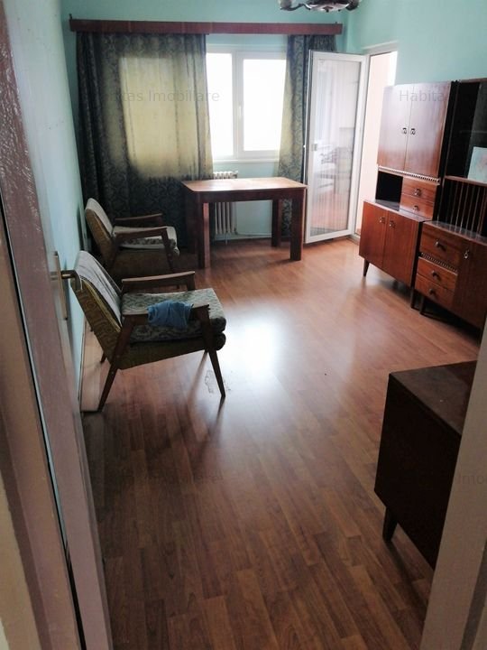 Apartament cu 4 camere, decomandat, zona Marasti - imaginea 3