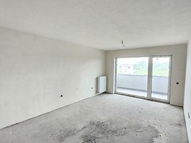 Apartament de vânzare 3 camere, în Cluj-Napoca, zona Sopor