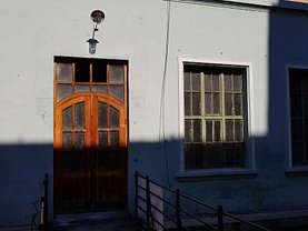 Vânzare spaţiu comercial